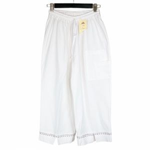 NWT La Rueca White Wide Leg Pull On Cropped Pants